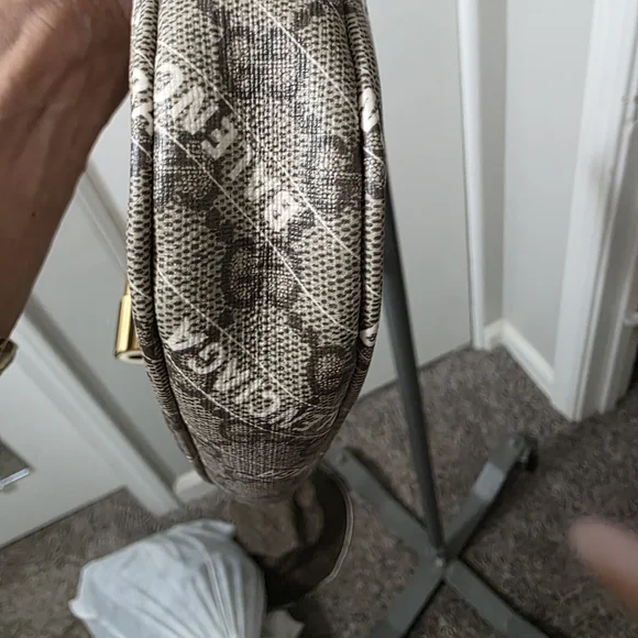 Balenciaga x Gucci Calab.Beige Shoulder Bag. NWOT. - Picture 10 of 14